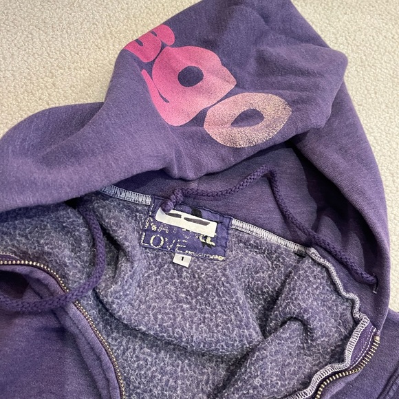 Free City Zip Up - Picture 2 of 3